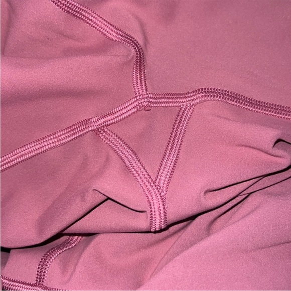Like New Lululemon In Movement 7/8 Tight *Everlux 25" Moss Rose EUC - Picture 10 of 11